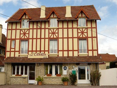 Le Canada Hermanville-sur-Mer Esterno foto