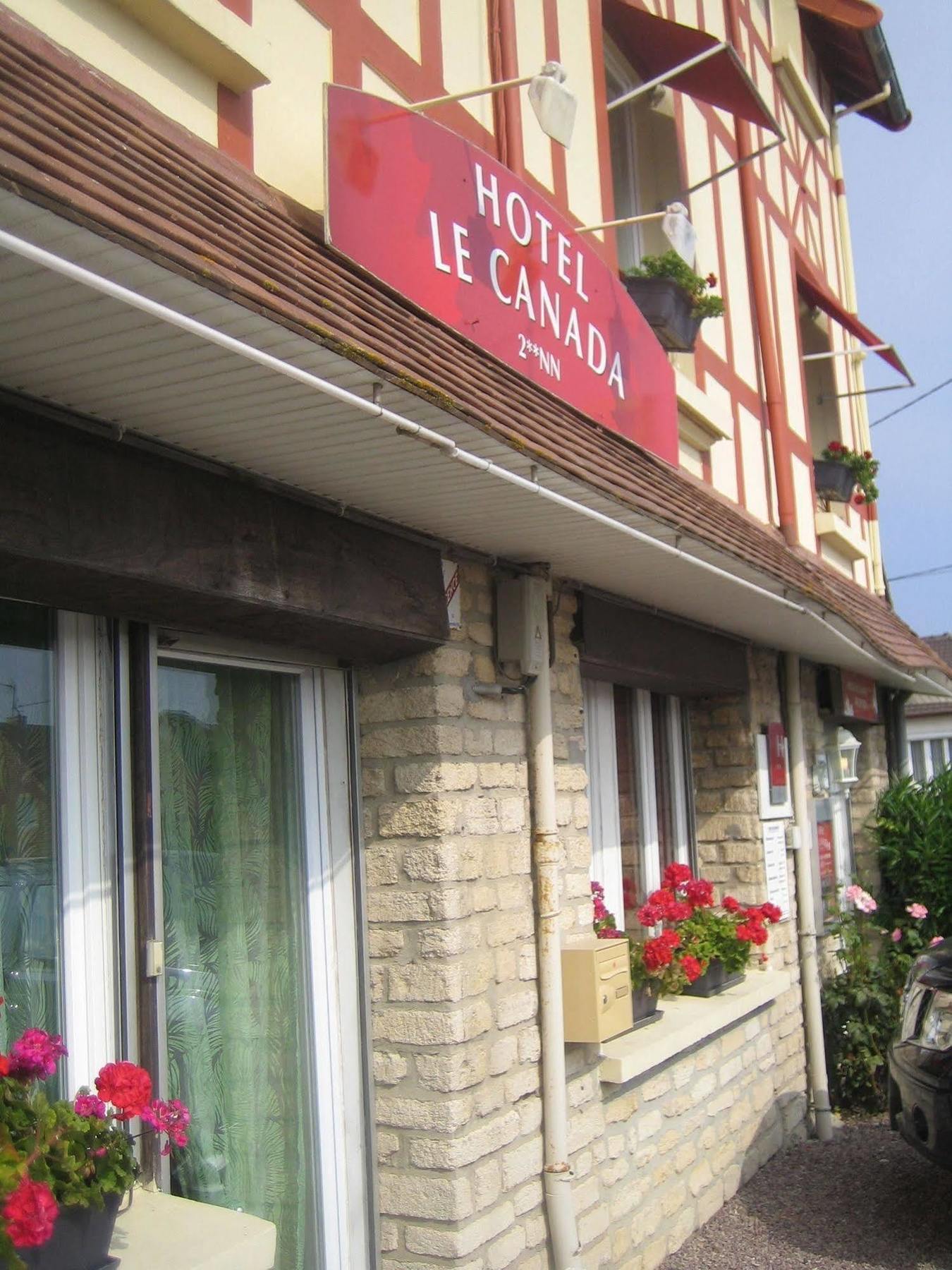 Le Canada Hermanville-sur-Mer Esterno foto